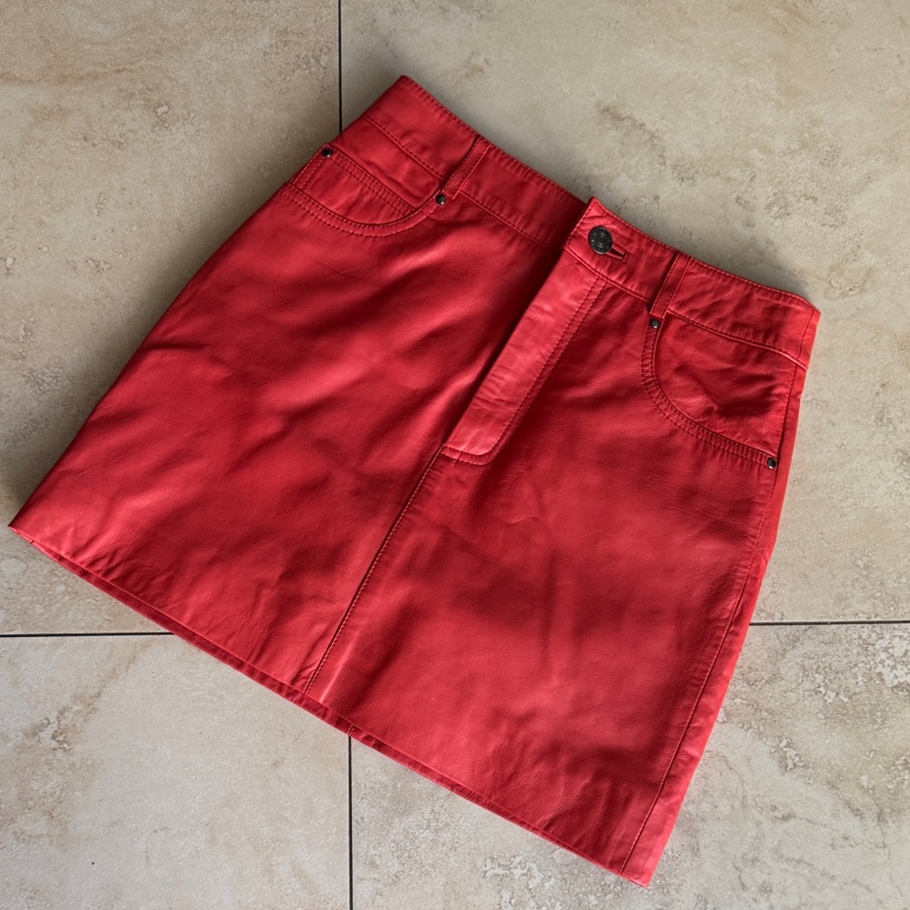Walter Baker Lamb Leather Mini Skirt- Size 0 -Vibrant color Mini Skirt